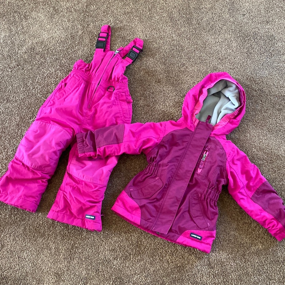 2 piece Lands End snow suit size 3T